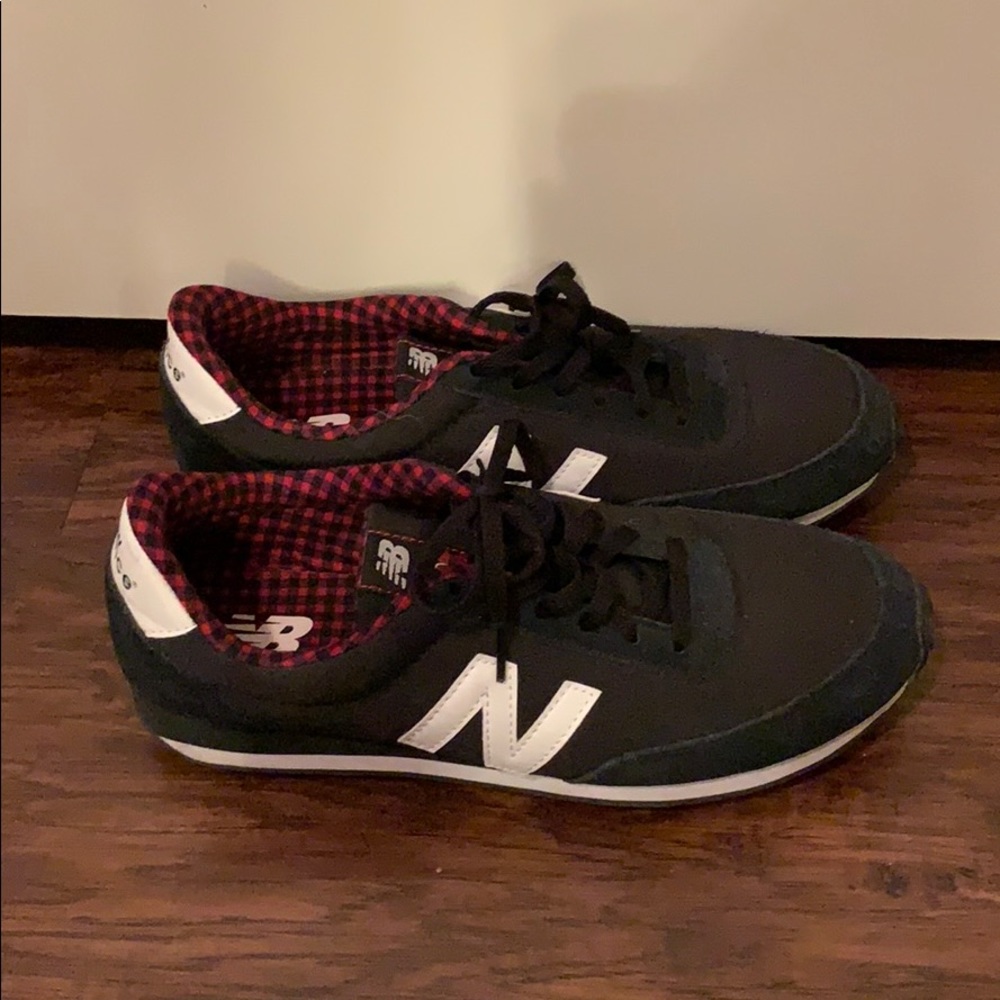 New Balance women’s 410 sneakers